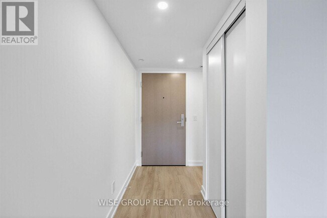 Building Photo - 18 Tretti Wy
