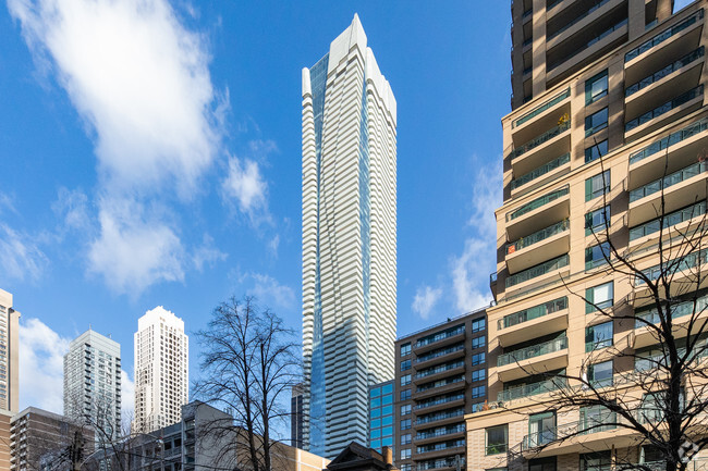 Photo du bâtiment - One Bloor East