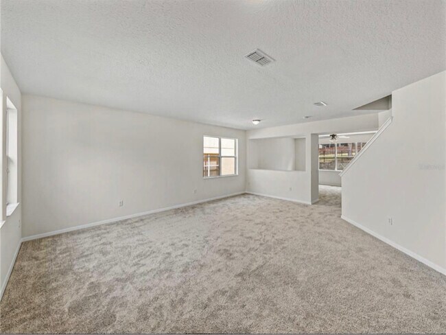 Photo - 143 Alfani St House