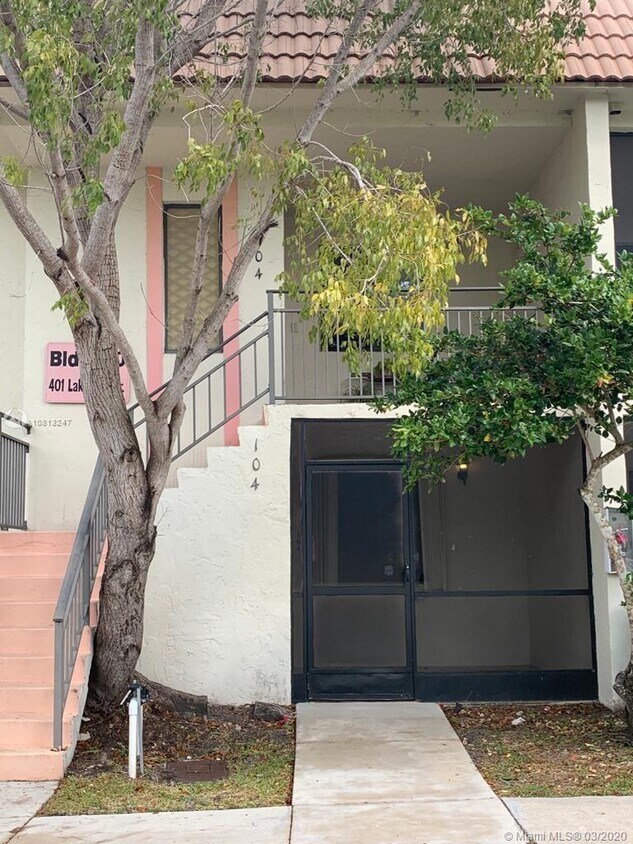401 Lakeview Dr Unit 104, Weston, FL 33326 Condo for Rent in Weston, FL
