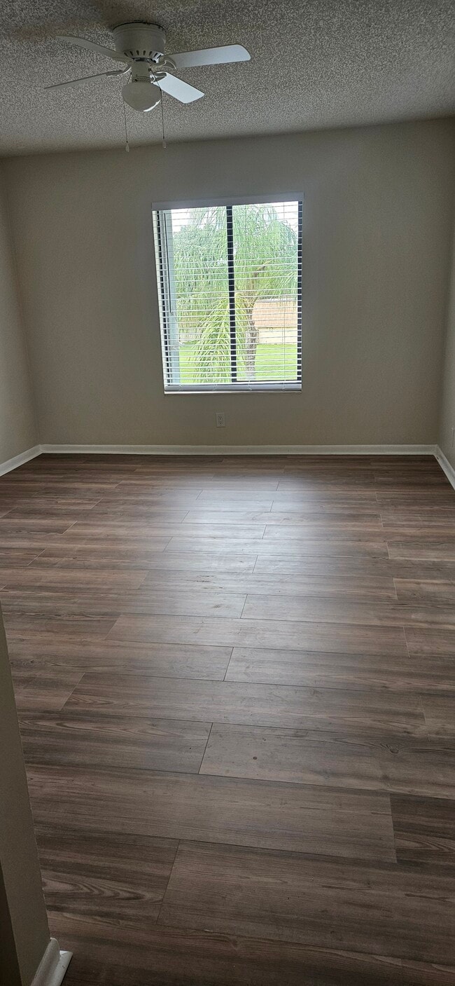 Dormitorio grande - 1108 Green Pine Blvd