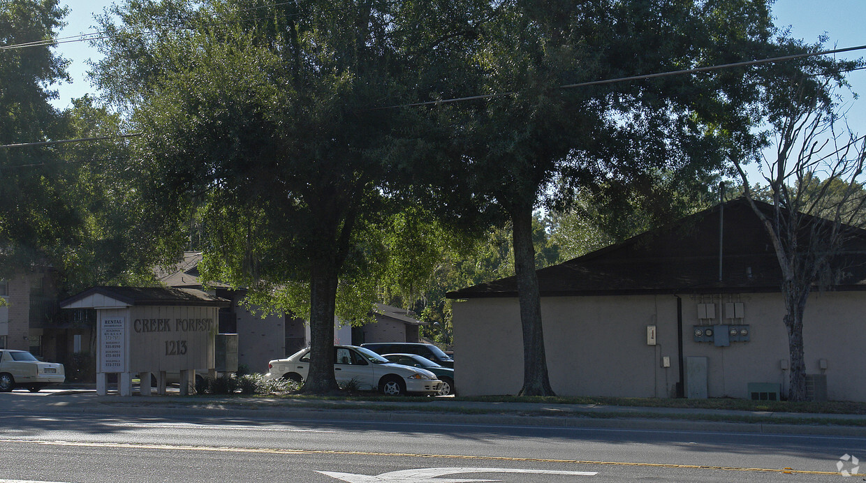 Foto del edificio - Creek Forest