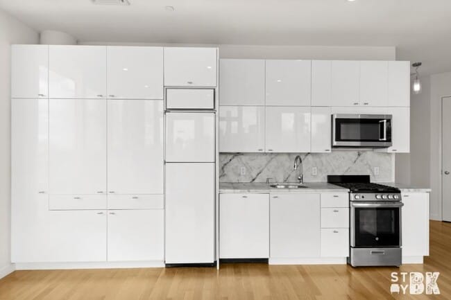 Building Photo - 1 bedroom in BROOKLYN NY 11238