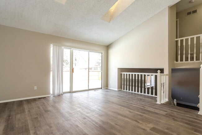 Foto del edificio - 19123 E 46th Ave