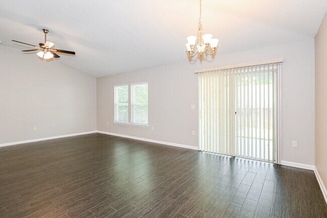 Building Photo - 3020 Angora Bay Dr