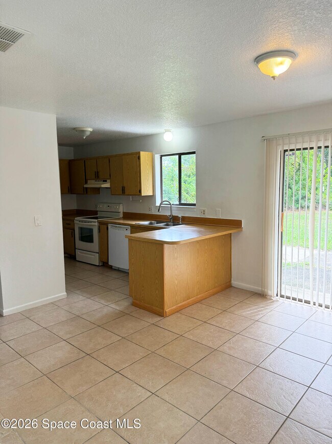 Foto del edificio - 1029 Ulysses Ave SE