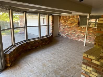 Primary Photo - 1405 Blanton Pl