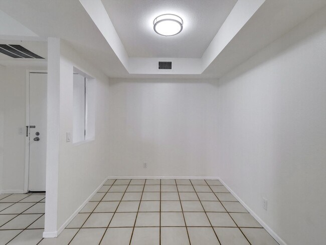 Foto del edificio - 1490 S Camino Real