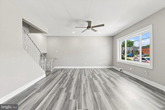 Building Photo - 105 Fronefield Ave