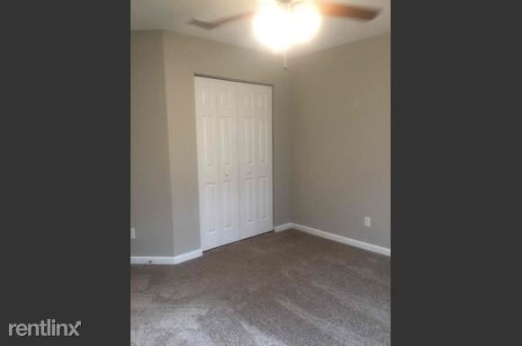 Building Photo - 4 br, 2 bath House - 3794 SW Darwin Blvd