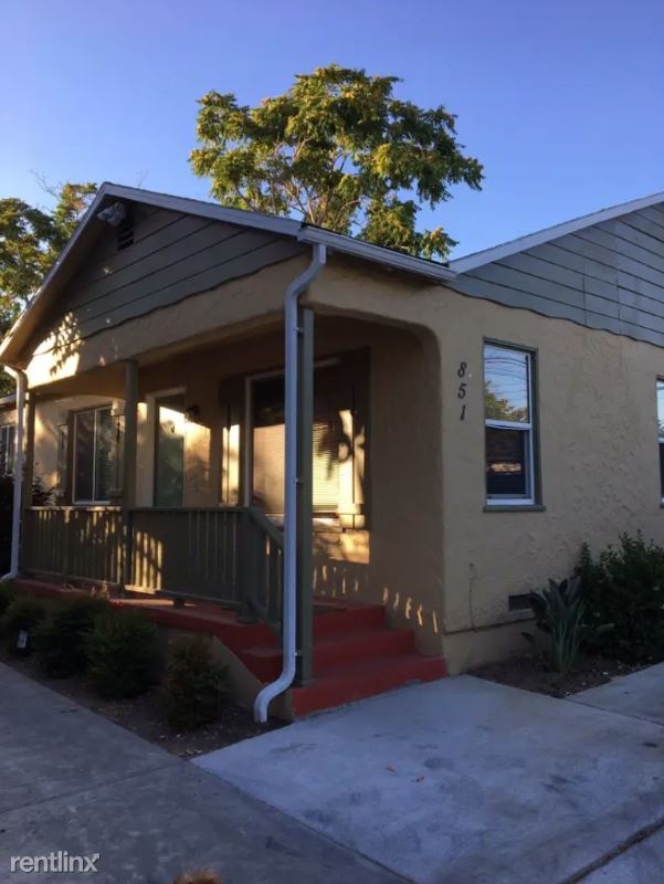 Primary Photo - 851 E San Antonio St