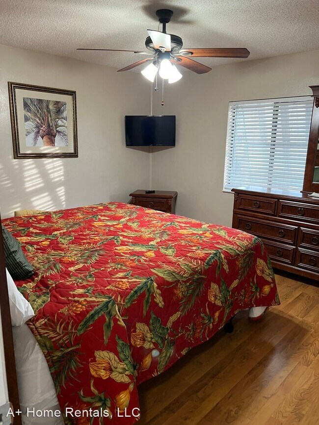 Building Photo - 2 br, 2 bath House - 2777 N. Ponciana Blvd...