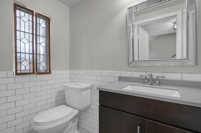 Foto del edificio - 2731 Charing Rd