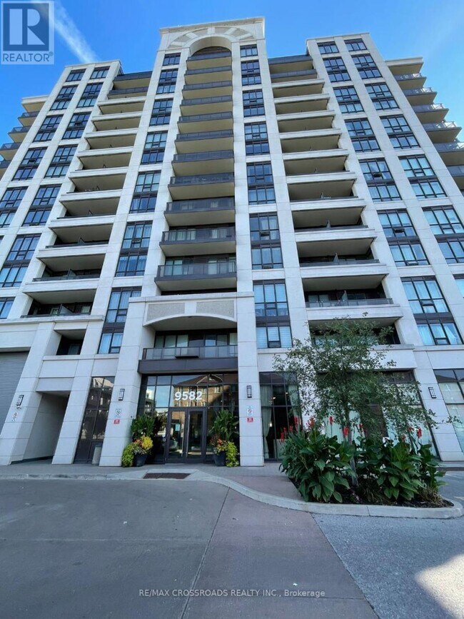 Photo du bâtiment - 9582-9582 Markham Rd