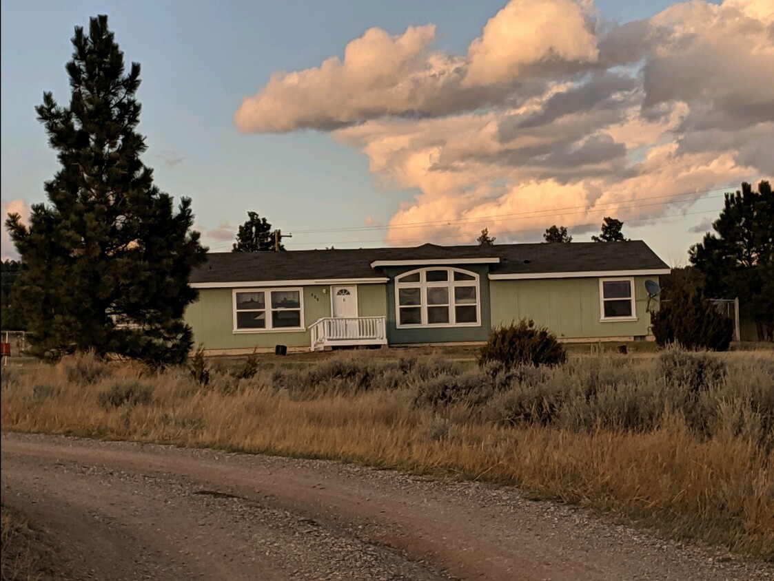 Primary Photo - 688 Roma Rd