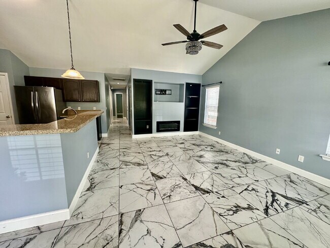 Building Photo - Three Bedroom Updated Single Level Home in...