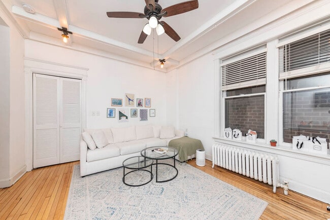 Foto del edificio - 1722 N Mohawk St