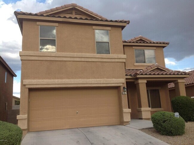 Building Photo - Spacious Rita Ranch Home with Modern Comforts & Community Perks!