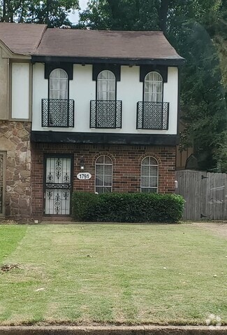 Building Photo - 1791 Grovehaven Cir