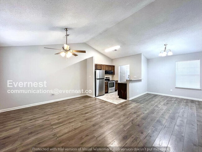 Building Photo - 7065 Village Ln