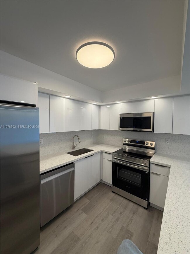 Foto del edificio - 851 Three Islands Boulevard