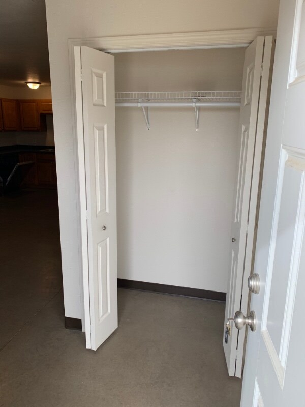 Foto principal - 15 2nd Ave W
