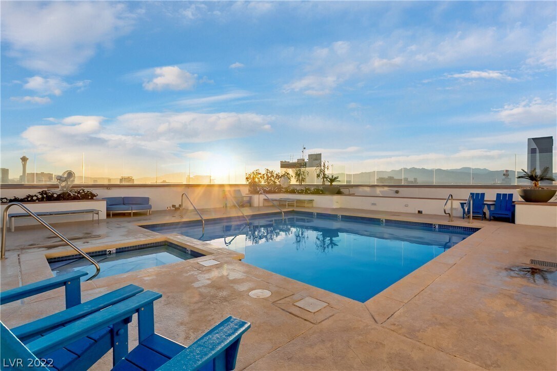 150 S Las Vegas Blvd Unit 1711, Las Vegas, NV 89104 Condo for Rent in