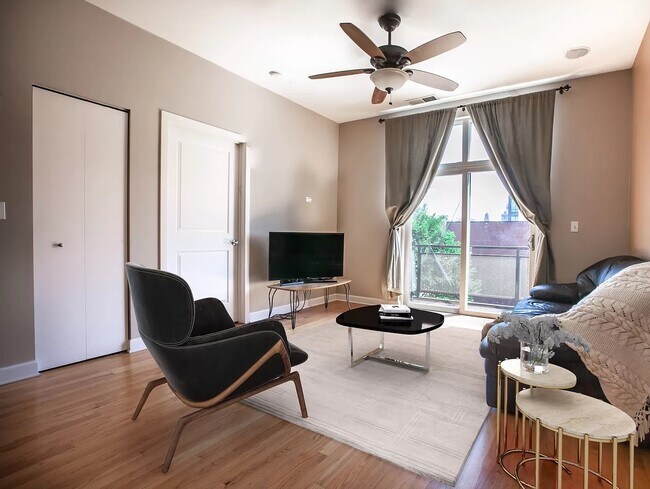 Foto del edificio - 757 W Liberty St