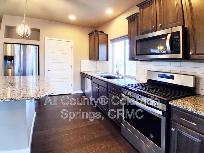 Building Photo - 6626 Shadow Star Dr