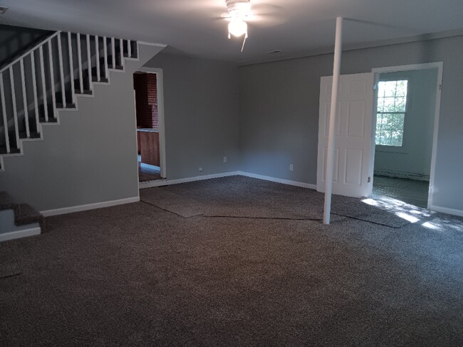 Foto del edificio - 105 Wiseman Rd