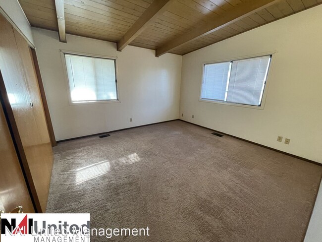 Building Photo - 2 br, 1 bath House - 6110 Chennault