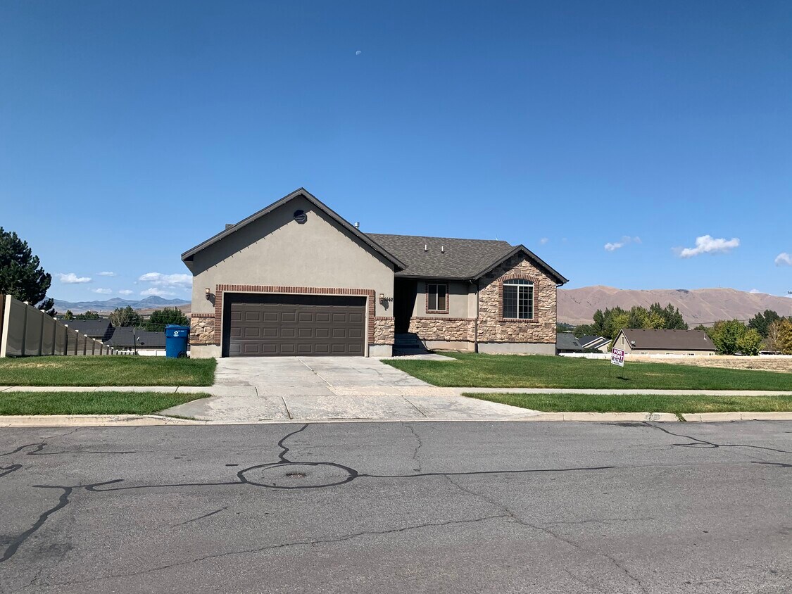 1442 Riley Dr, Payson, UT 84651 House Rental in Payson, UT