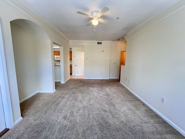 Foto del edificio - Perfect apartment waiting for you!