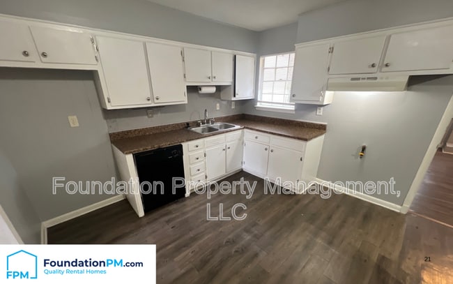 Building Photo - 4633 Huckleberry Cove