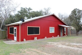 Building Photo - 200 Cedar Hollow