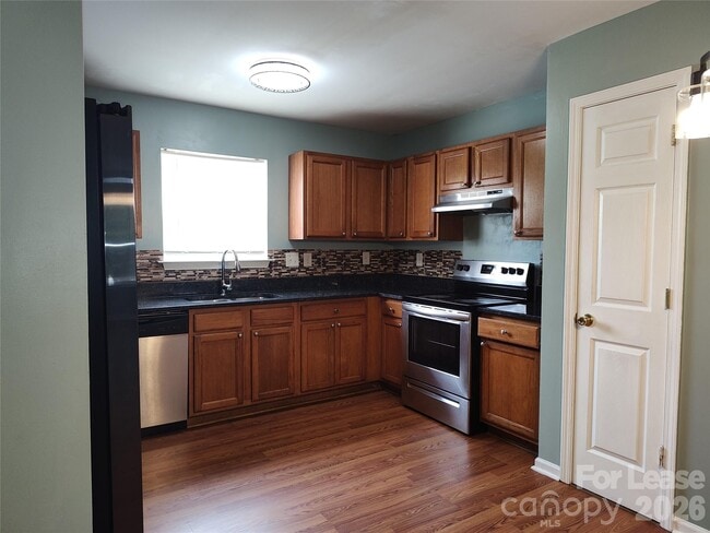 Building Photo - 5226 Beam Lake Dr