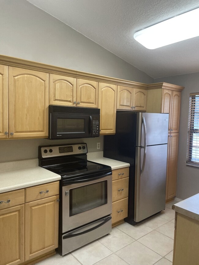 Photo - 223 Arbor Cir Townhome