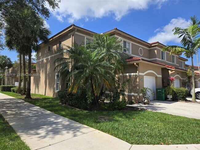 Building Photo - 7662 N Southwood Cir