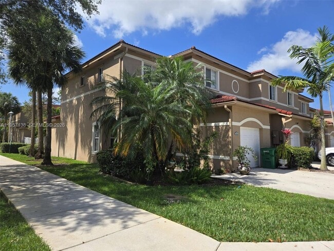Foto del edificio - 7662 N Southwood Cir