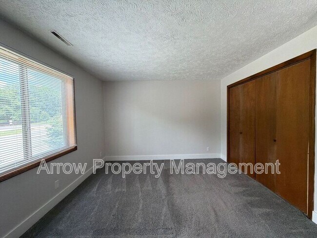 Foto del edificio - 3341 Holdrege St