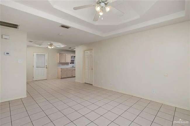 Building Photo - 11 Tierra Dulce Dr