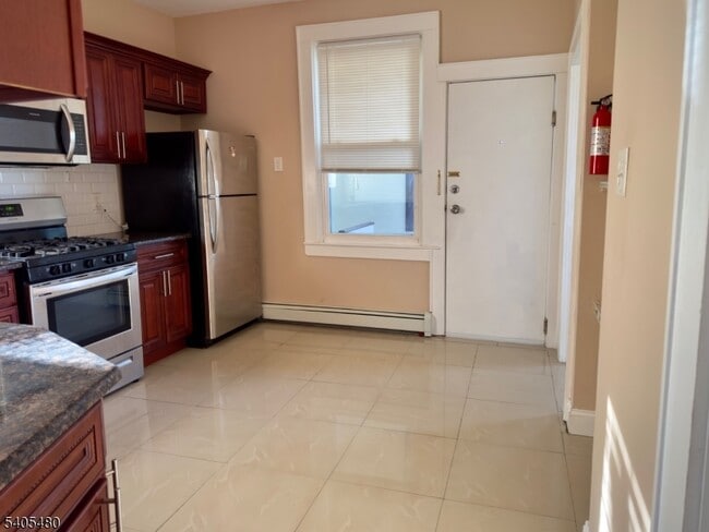 Foto del edificio - 245 22nd St