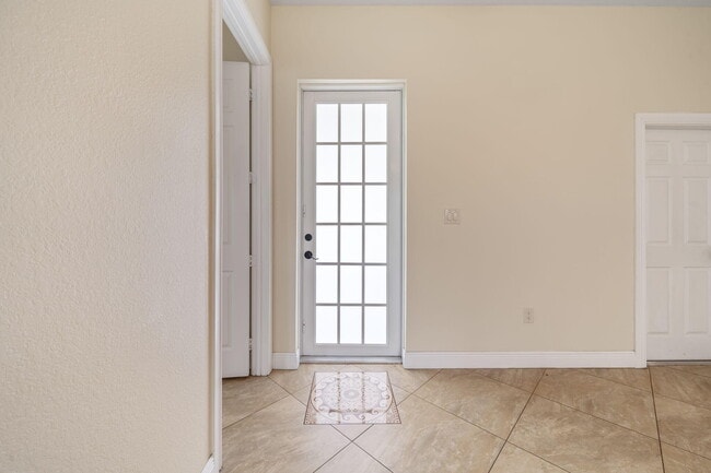 Building Photo - 12094 Citrus Grove Blvd
