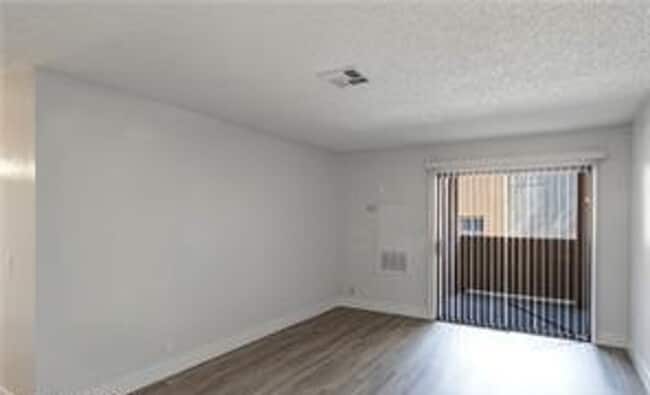 Building Photo - 3151 N Soaring Gulls Dr
