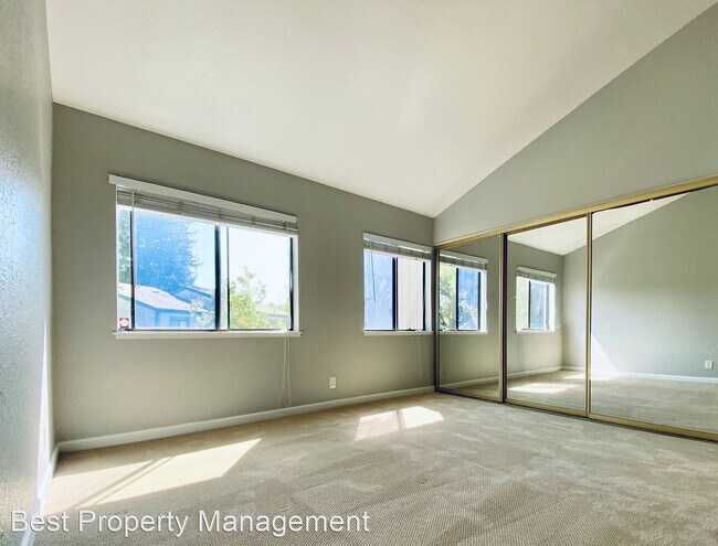 Building Photo - 2 br, 1.5 bath House - 40244 Grimmer Blvd