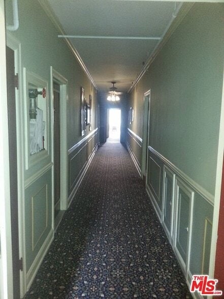 Foto del edificio - 649 N Rossmore Ave