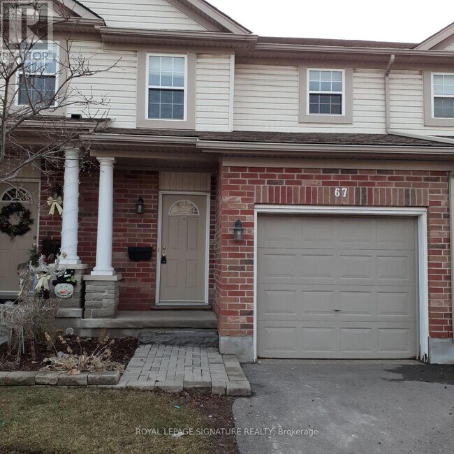 Photo du bâtiment - 400 Wilson Ave