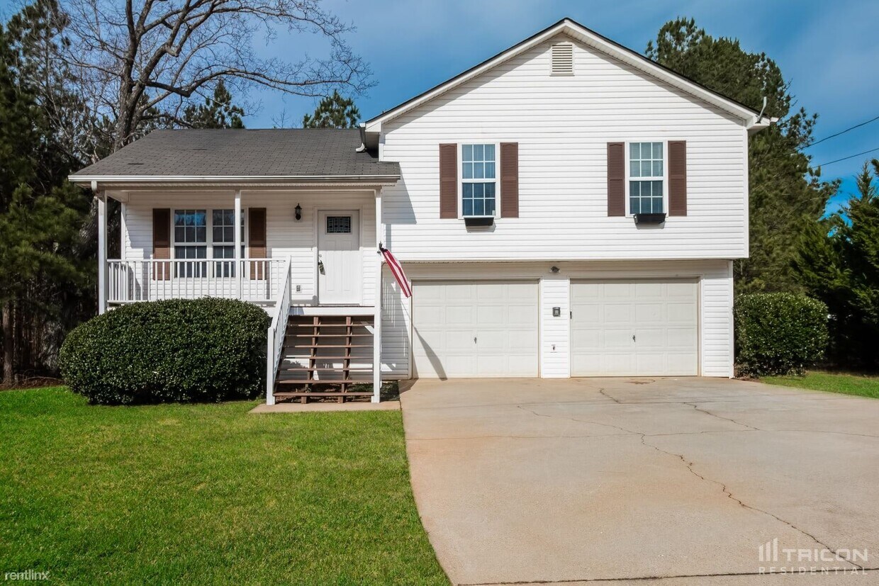 Primary Photo - 54 Thorn Thicket Dr
