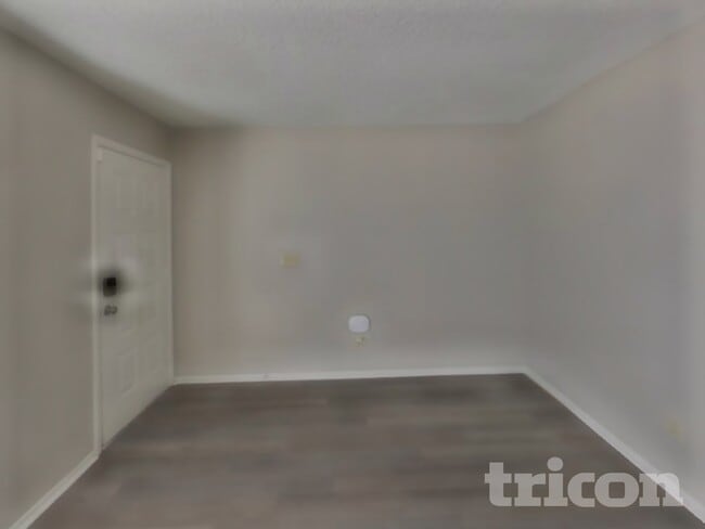 Building Photo - 10906 W Calle del Sol