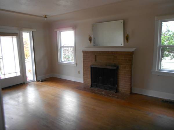 Building Photo - 4834 S Orcas St